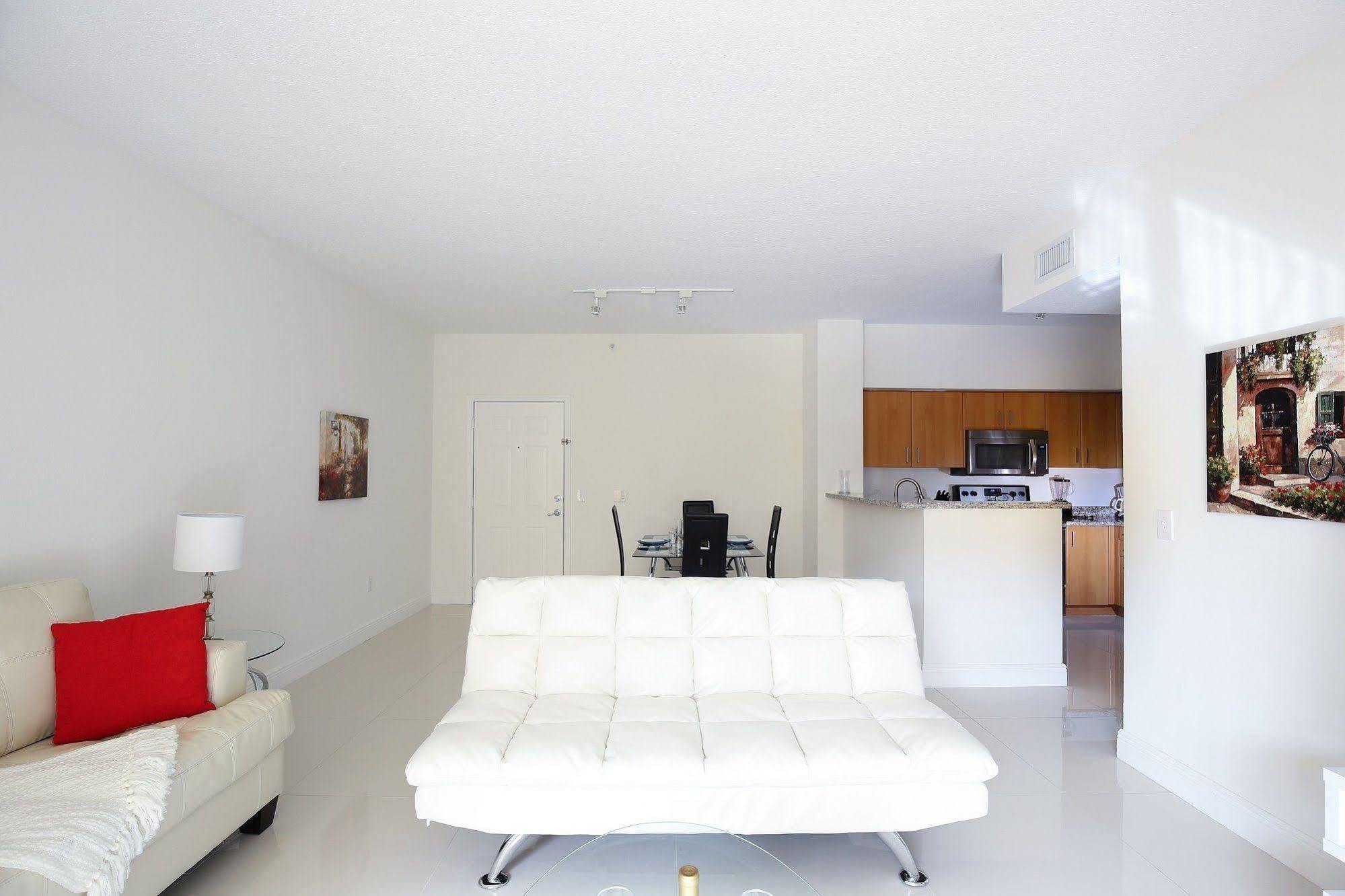 Pelicanstay In Coral Gables Miami ภายนอก รูปภาพ
