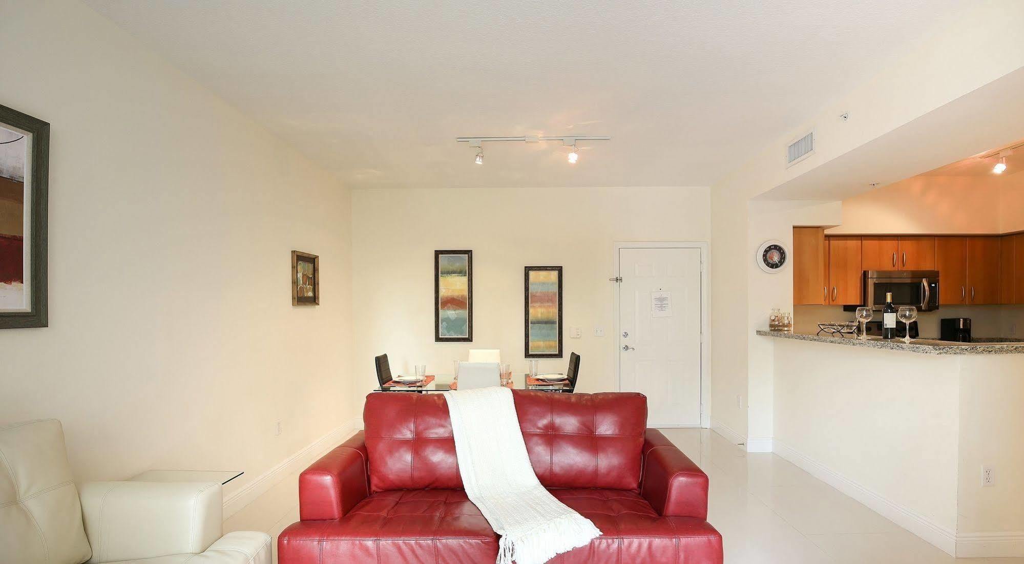Pelicanstay In Coral Gables Miami ภายนอก รูปภาพ